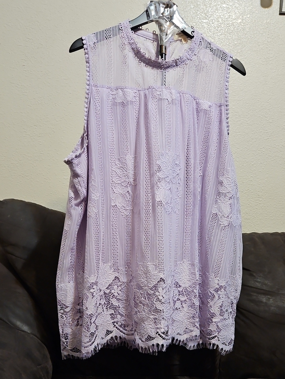 paper tee Lavender Lace Sleeveless Blouse